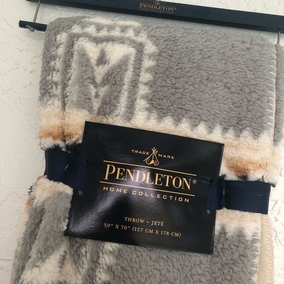 Pendleton Cozy Boho Sherpa Fleece Blanket Throw - Picture 4 of 6